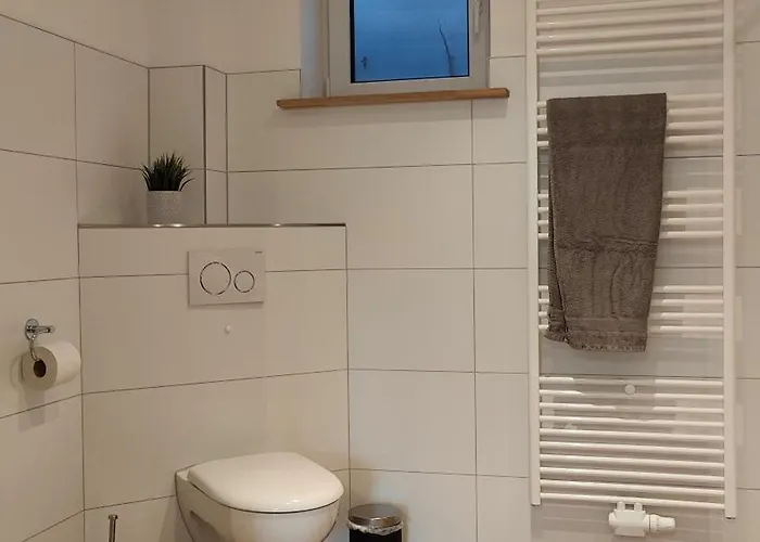 Einliegerwohnung 350m Vom * Westensee